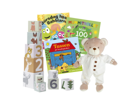 Babypakke med bamse og stableklosser